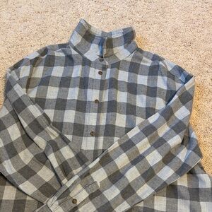 GAP Gray and White Checkered Shirt